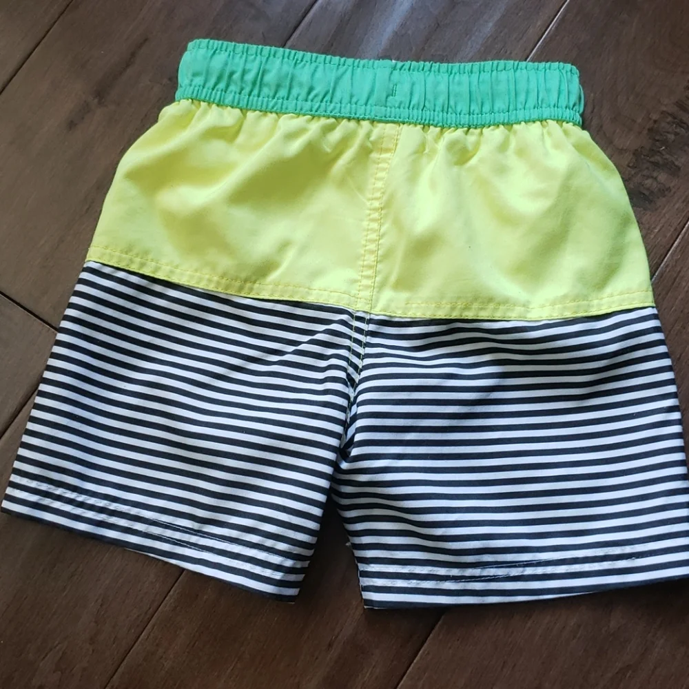 Cat & Jack stripe black green